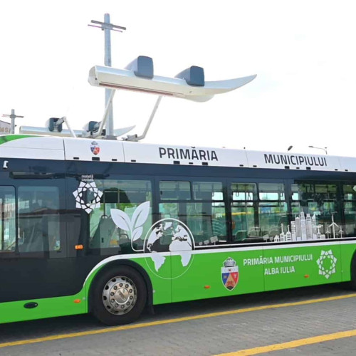 Primăria din Alba Iulia alocă 600.000 de lei pentru asigurarea CASCO a autobuzelor electrice