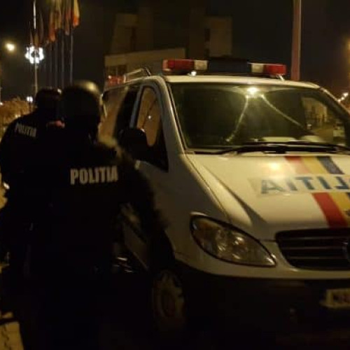 Agresiune asupra polițiștilor în Alba Iulia: doi suspecți cercetați pentru ultraj