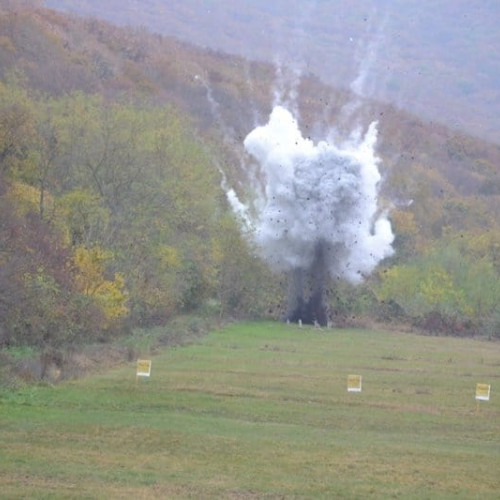Trageri și distrugeri cu exploziv real în poligonul de la Miciești