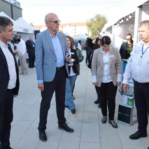 Târgul &quot;Alba Green Energy&quot; atrage un număr record de vizitatori