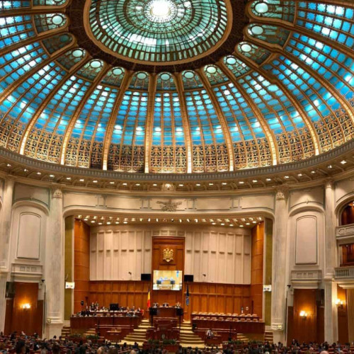 Parlamentul se reunește pentru numirea noului Consiliu de Administrație al BNR