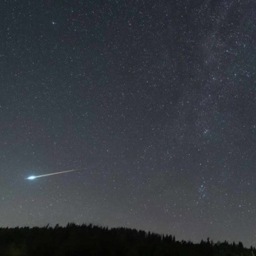O cometă rară devine vizibilă din România
