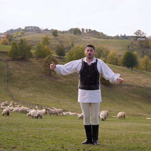 Cântărețul din Alba Iulia, Cătălin Hasa, lansează o nouă melodie