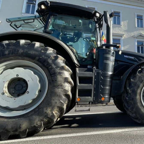 Eliberare cărți de identitate pentru utilajele agricole, anunțul Registrului Auto Român