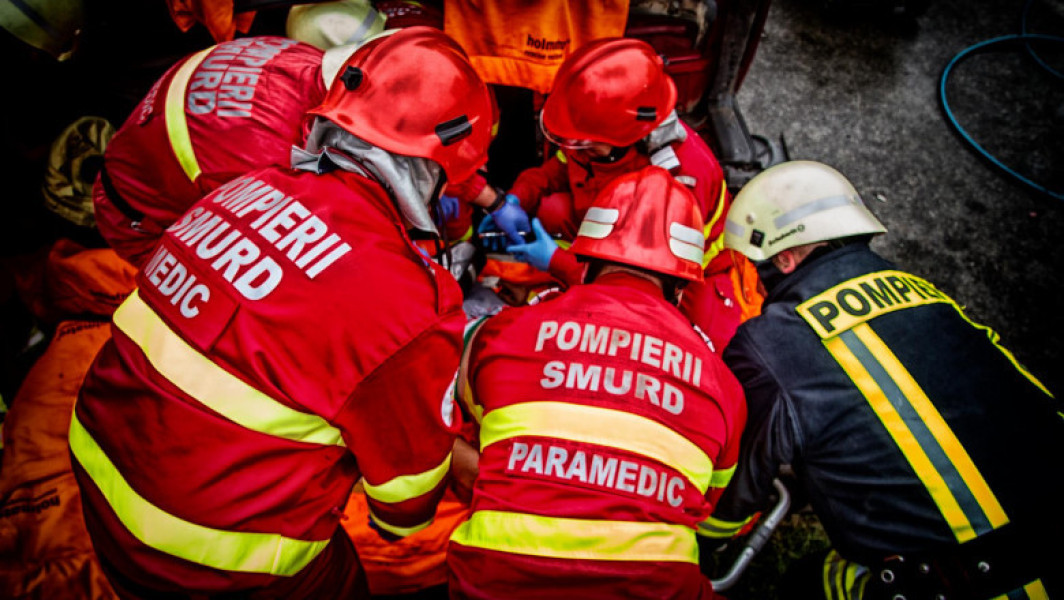 Accident grav în Bihor: Două microbuze și o mașină, nouă victime spitalizate
