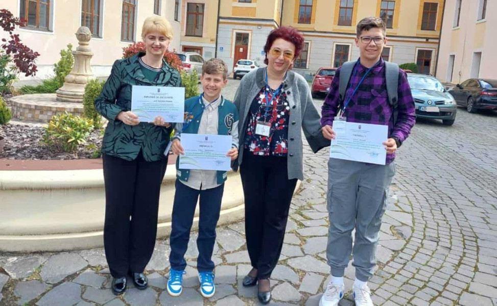 Doi elevi de la Colegiul Național "Titu Maiorescu" Aiud, premiați la sesiunea de comunicări științifice