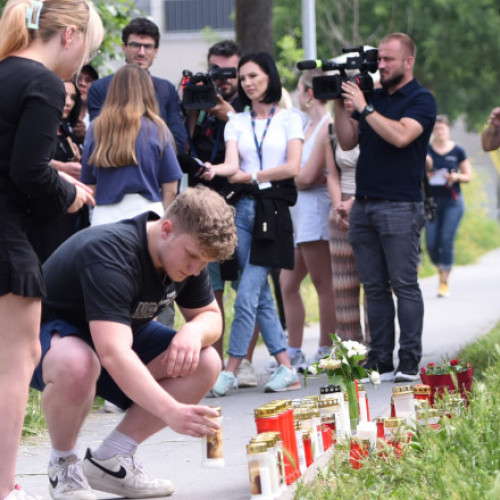 atac armat la liceul din graz: doi elevi români răniți, unul operat de urgență