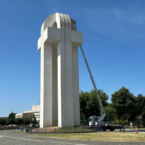 Monumentul Unirii din Alba Iulia, în proces de curățare și impermeabilizare. Cât costă lucrările