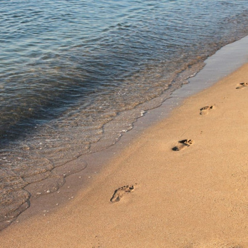 Pericol pe litoralul românesc: gropi marine adânci de trei metri amenință siguranța turiștilor. Cele mai periculoase stațiuni