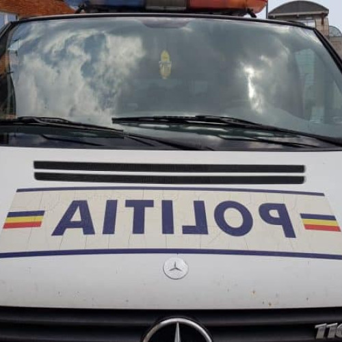 Tânărul de 25 de ani, bănuit că a tâlhărit o femeie în gara Teiuș, REȚINUT de polițiști: Accesați pentru detalii despre caz.