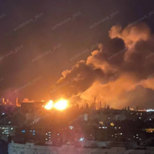 Video Explozii în Volgograd. Ucrainenii au lovit rafinăria Lukoil, cea mai mare din sudul Rusiei. Sateliții NASA raportează un incendiu uriaș