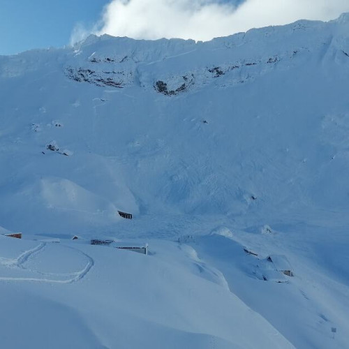 Tragicul deces al unui salvamontist surprins de o avalanșă la Bâlea Lac. Angajatul se afla în timpul său liber.