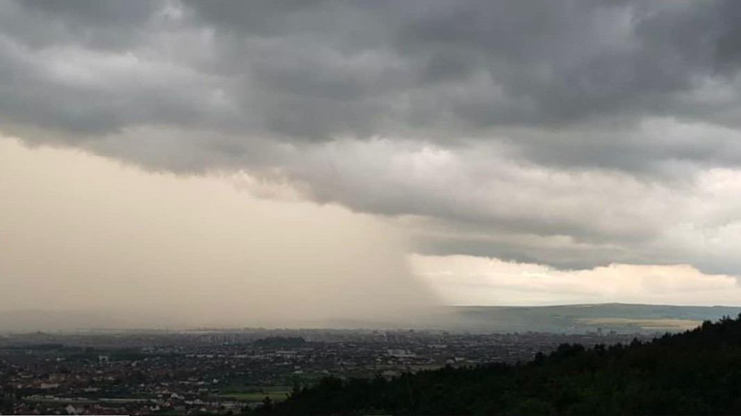 Avertizare pentru românii din Italia din cauza fenomenelor meteo severe