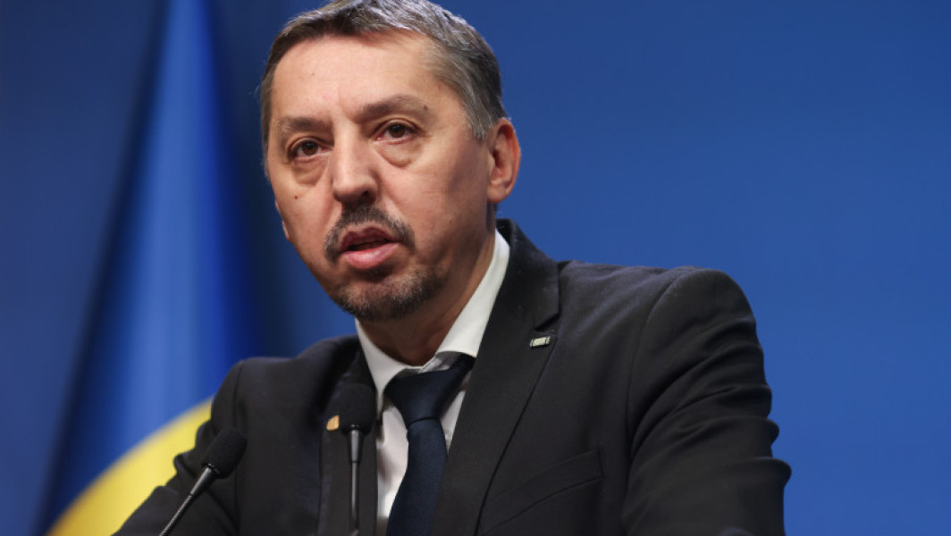 Daniel David: mărirea normei didactice cu două ore nu reduce salariile; toți profesorii titulari au putut prelua noile ore