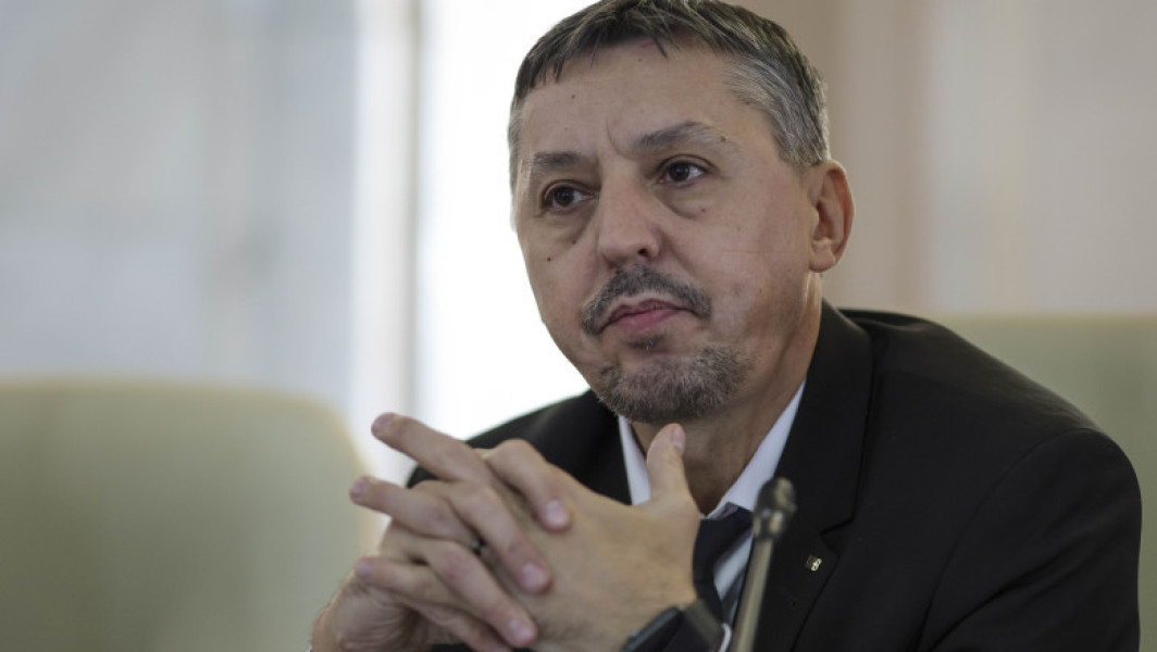Elevii folosesc inteligența artificială pentru teme; ministrul Educației indică direcții pentru cadrele didactice