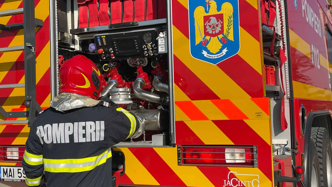 Accident rutier la Aiud, cu două autoturisme implicate