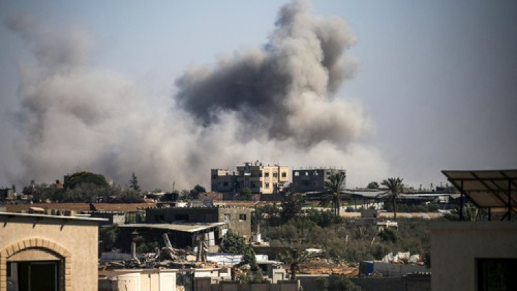 Israelul cere din nou Hamas să se predea în timp ce bombardamentele continuă asupra Gaza