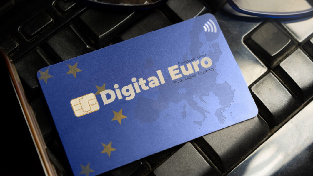 Miniştrii de Finanţe ai UE discută lansarea euro digital pentru reducerea dependenţei externe
