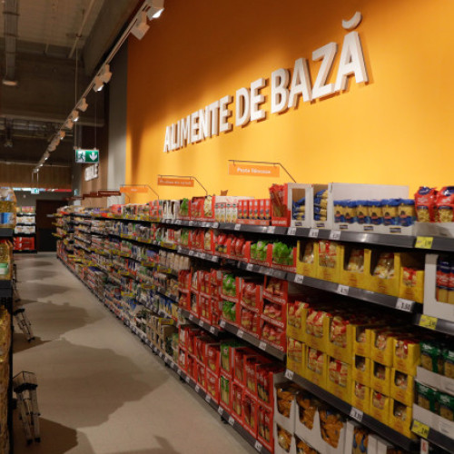 Plafonarea adaosurilor la alimentele de bază va fi extinsă până în 2026