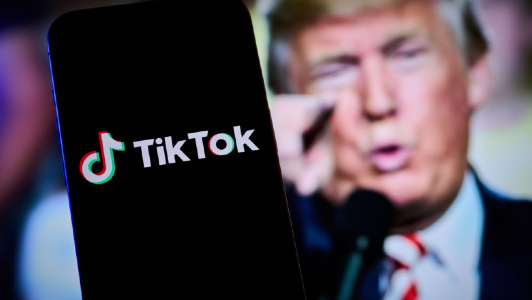 Donald Trump urmează să aprobe acordul privind TikTok care asigură controlul american
