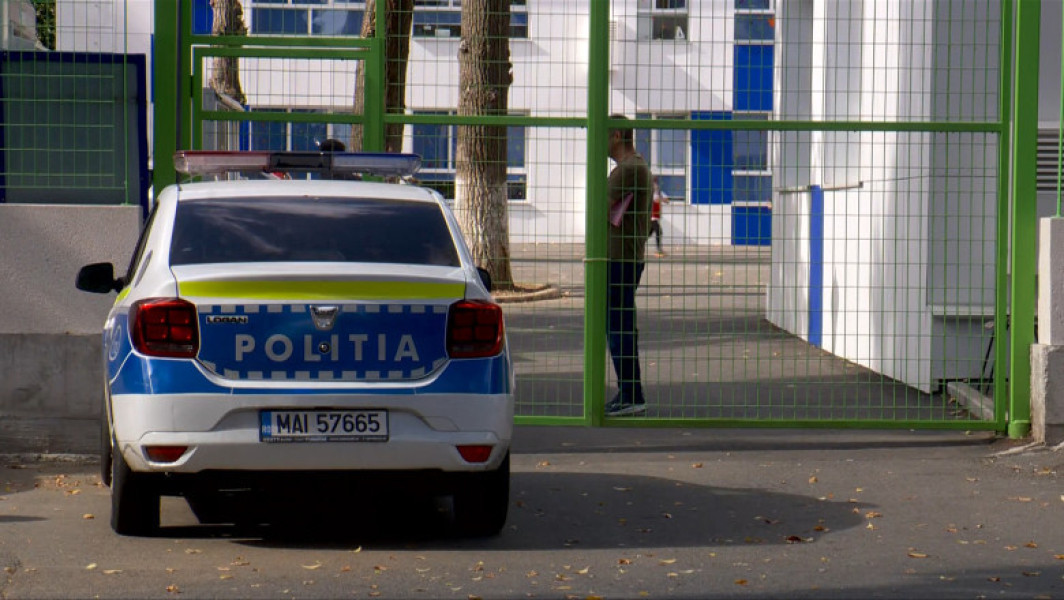 Amenințări cu atacuri armate primite de instituții din București și țară