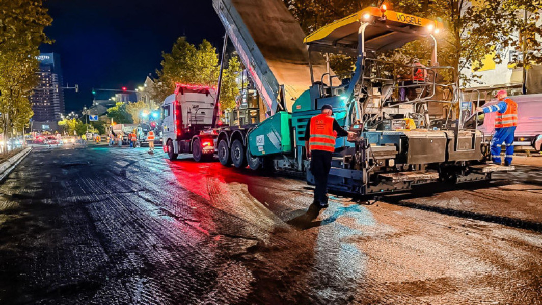 Au început lucrările de reabilitare a carosabilului pe principalele bulevarde din București