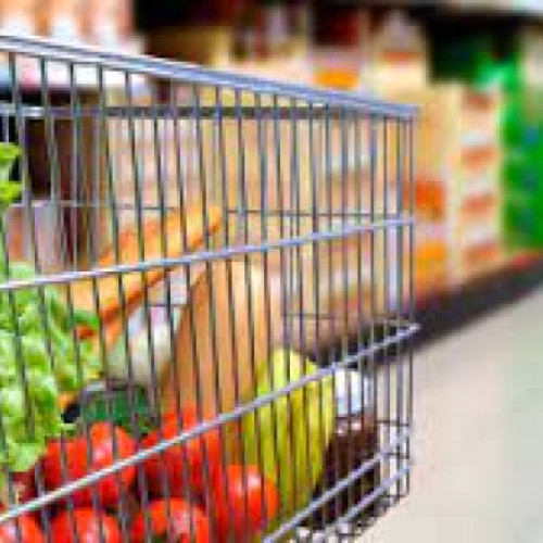 Guvernul prelungește plafonarea adaosului comercial la alimentele de bază cu șase luni