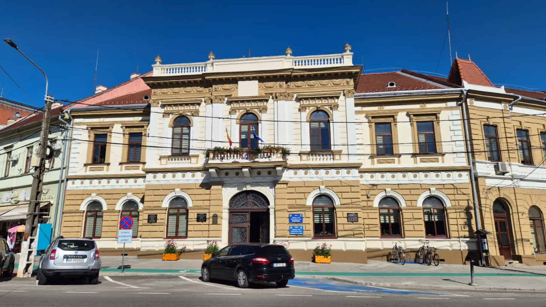 Primăria Aiud scoate la concesiune un teren de 2456 mp pe str. Tudor Vladimirescu