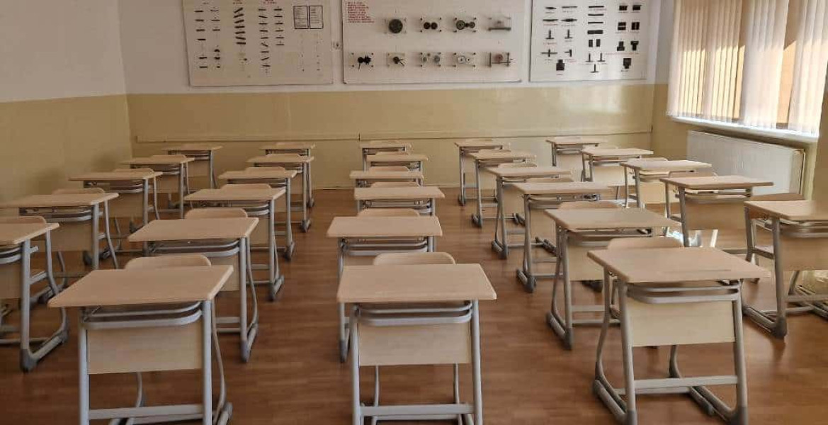 Ministerul Educației propune reducerea a peste 14.000 de posturi în învățământ