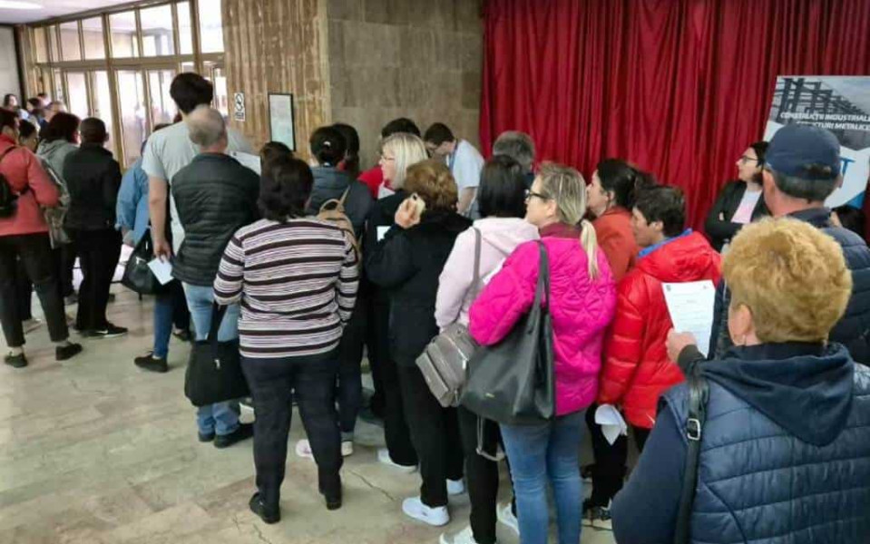 520 de locuri de muncă vacante în județul Alba, anunțate de AJOFM