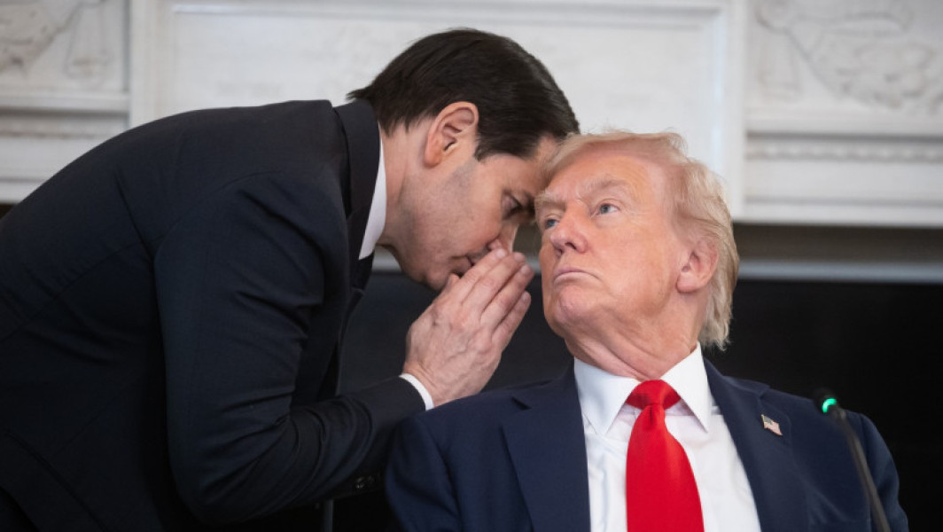 Biletul misterios primit de Trump de la Rubio, care l-a întrerupt în timpul unui eveniment la Casa Albă: „Vor avea nevoie de mine”