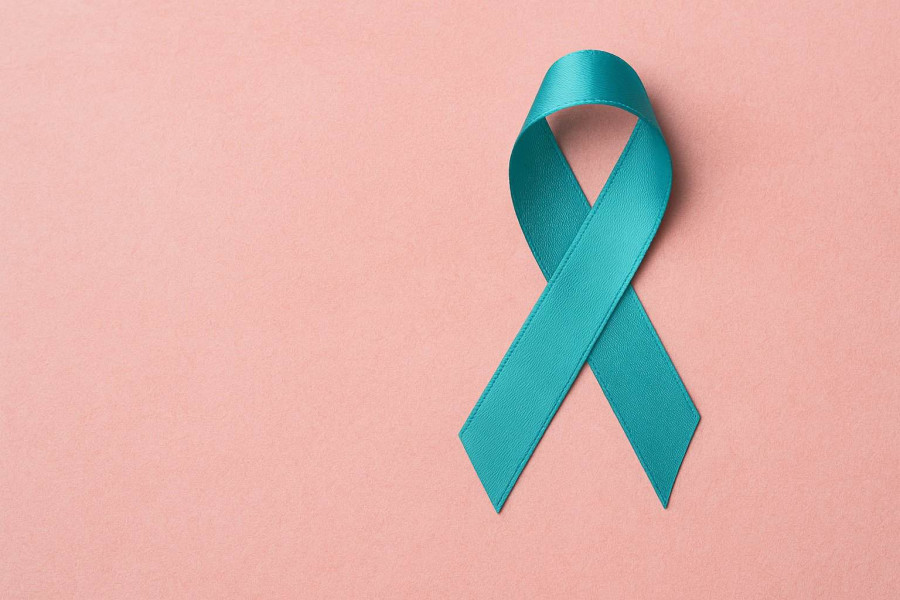 Care sunt simptomele timpurii ale cancerului uterin și factorii de risc asociați