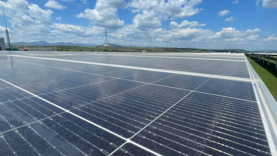 Ancheta ANAF privind rețeaua transfrontalieră de evaziune cu panouri fotovoltaice, trimisă la Parchet