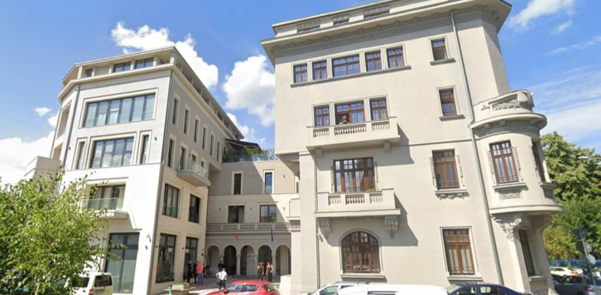 Compania Națională de Investiții a cheltuit zeci de mii de euro pentru parfumarea birourilor