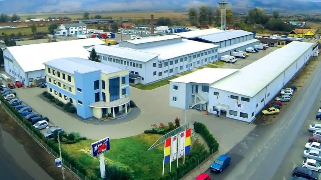Producătorul românesc de înghețată Alpin cumpărat de gigantul internațional Froneri