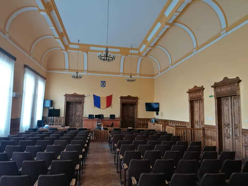 Parlamentul a adoptat legea care simplifică redactarea hotărârilor judecătorești