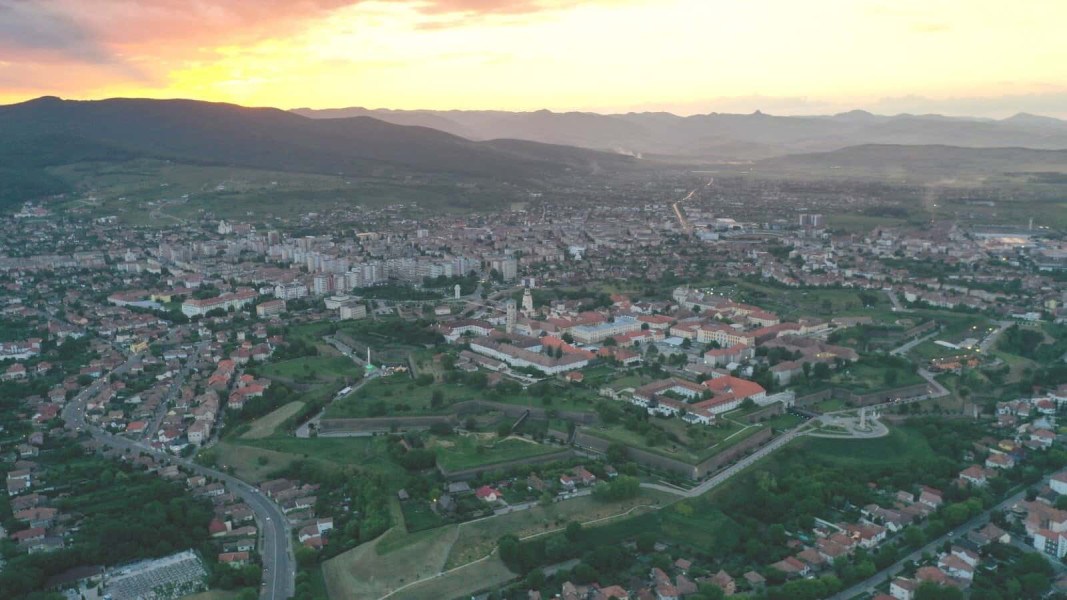 Festivaluri culturale și degustări de vin în cetatea Alba Carolina în weekend