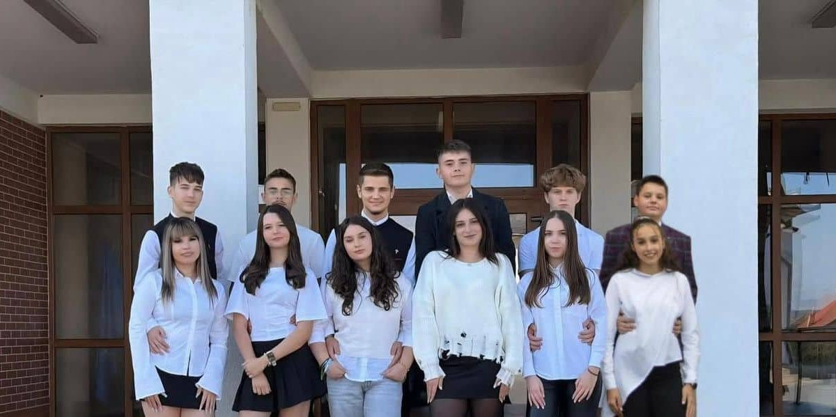 Șase perechi concurează pentru titlurile de Miss și Mister Boboc la Seminarul Teologic din Alba Iulia