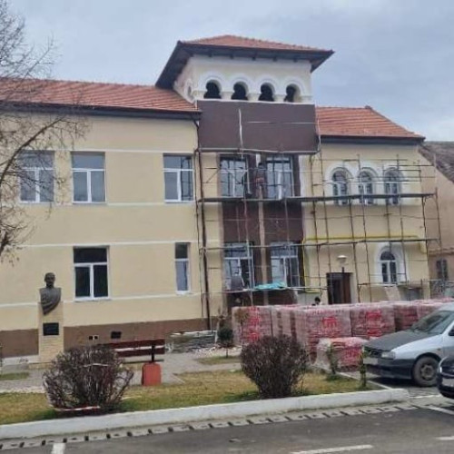 Lucrări în derulare pentru modernizarea orașului Teiuș: Liceul și Centrul Multifuncțional înaintează spre finalizare