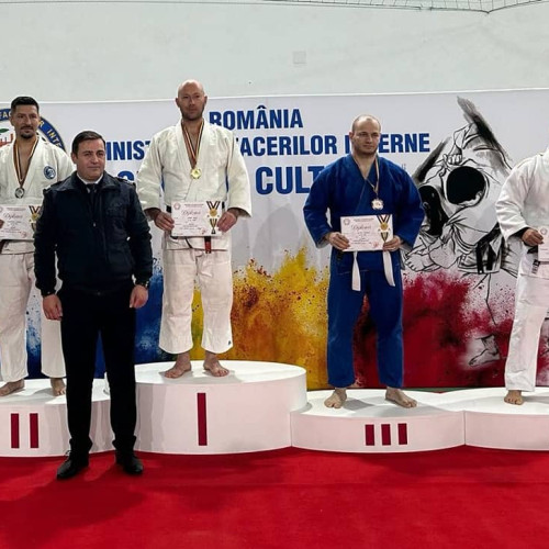 Mihai Avram, triplu campion național la Judo, a câștigat pentru al treilea an consecutiv titlul la categoria de 100 kg la Campionatul Național al Ministerului Afacerilor Interne.