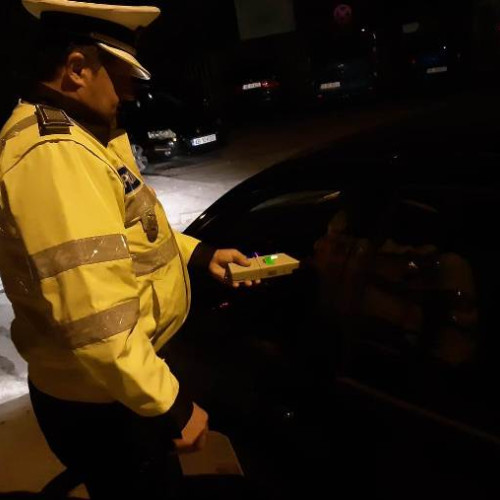 Un bărbat în vârstă de 68 de ani, din Blaj, surprins sub influența alcoolului la volan. Dosar penal înregistrat de polițiști.