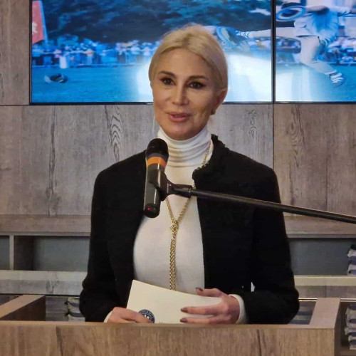 ->Ministrul Culturii: Salarii Majorate în Muzee şi Biblioteci "Vor Creşte Foarte Curând