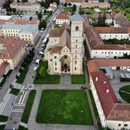 Ce nu știai despre Catedrala Romano-Catolică din Alba Iulia: Martoră a peste 800 de ani de istorie a orașului. VIDEO