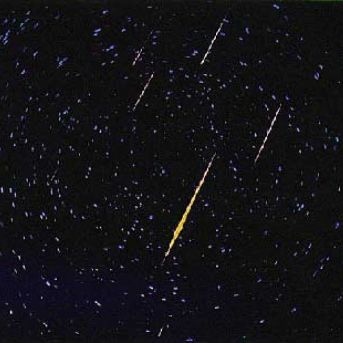 Ploaia de meteori Lyride: Fenomen astronomic spectaculos, pe cerul României, în această noapte