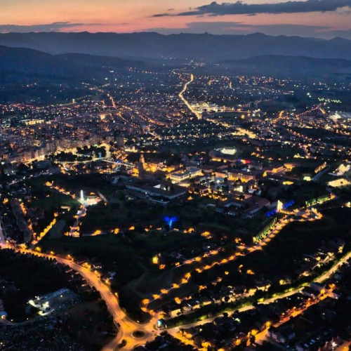 Investiții în modernizarea iluminatului public din Alba Iulia - Nouă proiecte de peste 4 milioane de lei. Zone și străzi beneficiare, inclusiv licitație în SEAP.