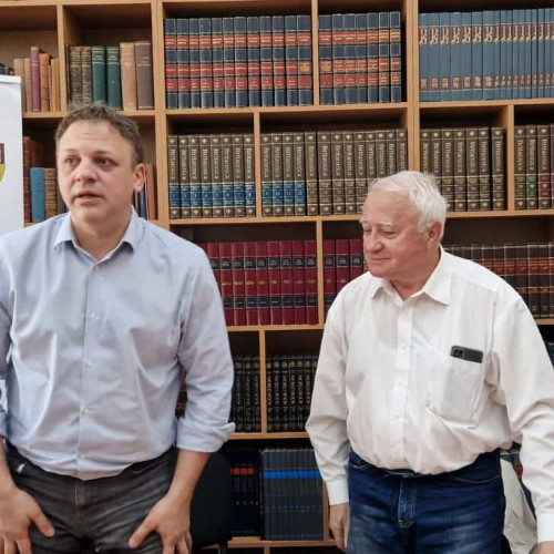 VIDEO: Târgul de cArte Alba Transilvana 2024. Peste 70 de edituri, cărți, lansări, concerte, invitați de marcă și prețuri bune