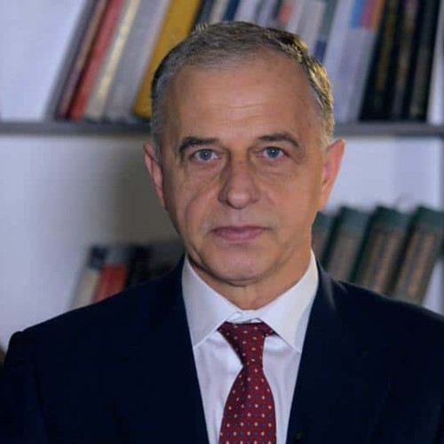 Mircea Geoană se alătură la dezbaterea de la Alba Iulia în calitate de invitat special pe 9 mai