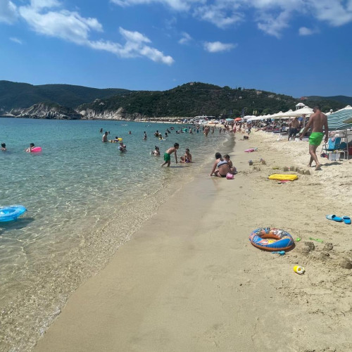 De ce trebuie duși copiii la mare, în vacanța de vară. Studii: Beneficiile aduse de litoral nu pot fi înlocuite cu nimic altceva