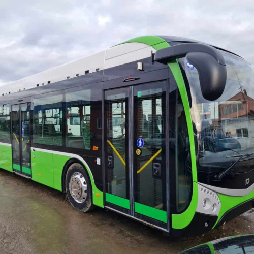 Primăria Ocna Mureş semnează contract pentru autobuze electrice şi staţii de încărcare. Investiție de peste 7 milioane lei.