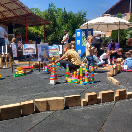 FOTO: Play Fest – primul festival dedicat învățării prin joc, la Grădinița cu Program Prelungit Step by Step nr. 12 din Alba Iulia